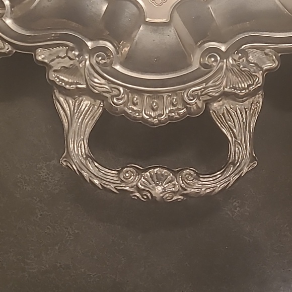 SILVER PLATED FOOTED INTERNTIONAL SILVER COMPANY LARGE OVAL SERVING TRAY - Picture 3 of 9